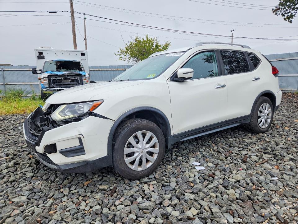NISSAN ROGUE 2017 with VIN JN8AT2MV7HW006534 - Photo from auction