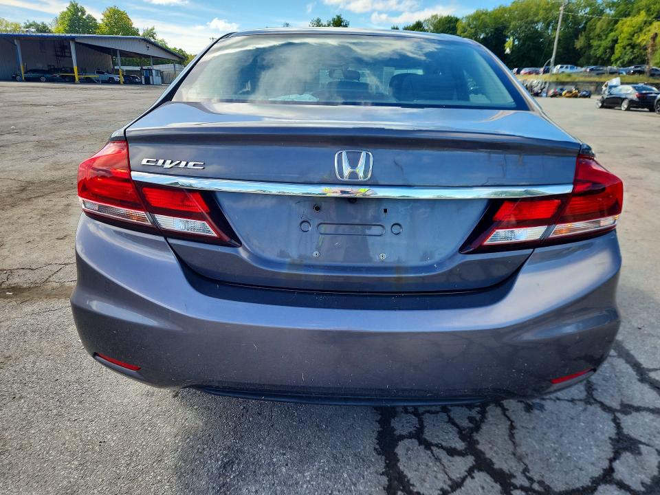 Снимка 6 от търг – 2015 HONDA CIVIC с VIN 19XFB2F73FE248991