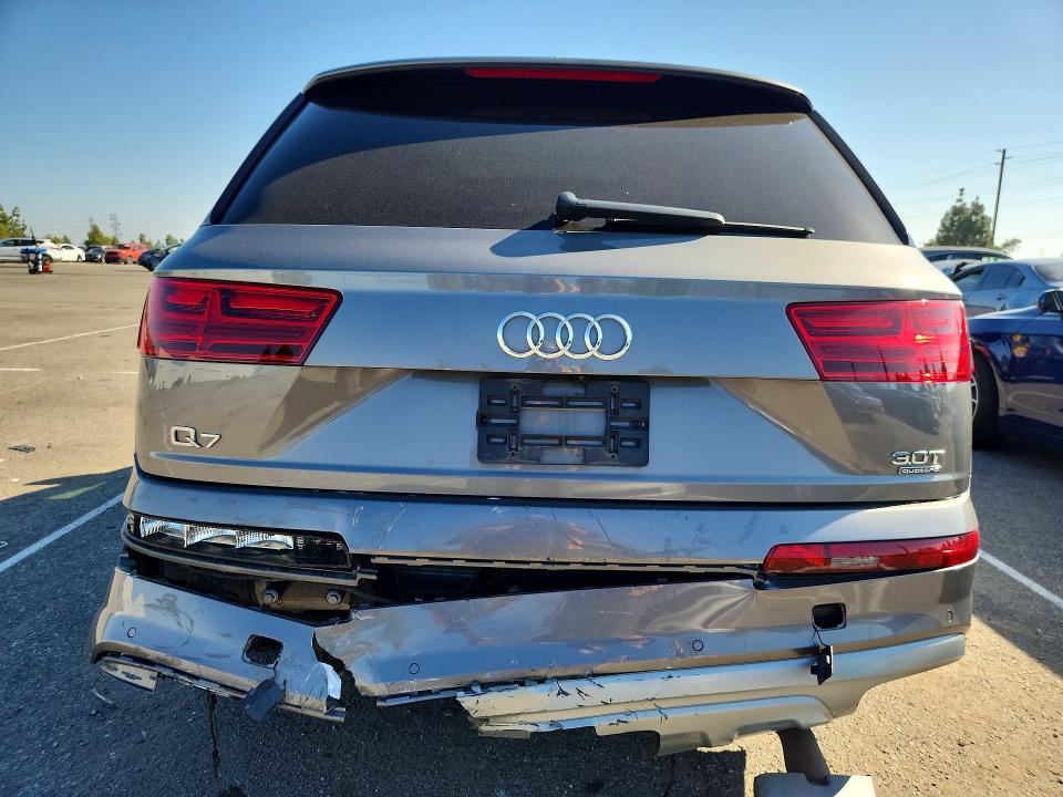 Photo 6 from auction – 2017 AUDI Q7 with VIN WA1VAAF71HD008183