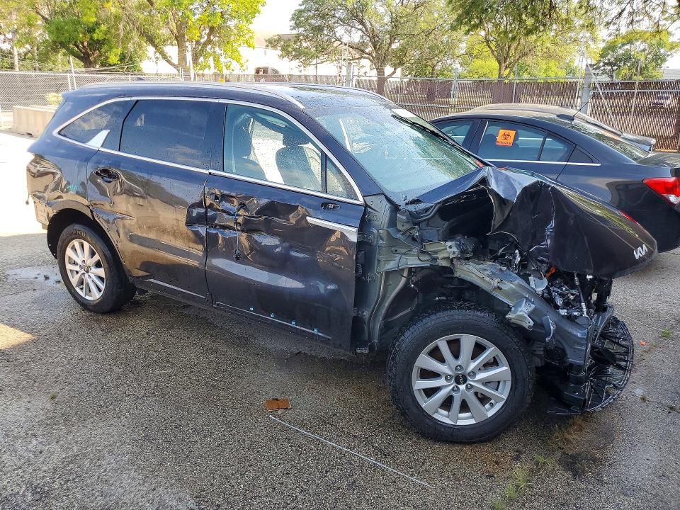 Снимка 4 от търг – 2025 KIA SORENTO с VIN 5XYRL4JC2SG366568