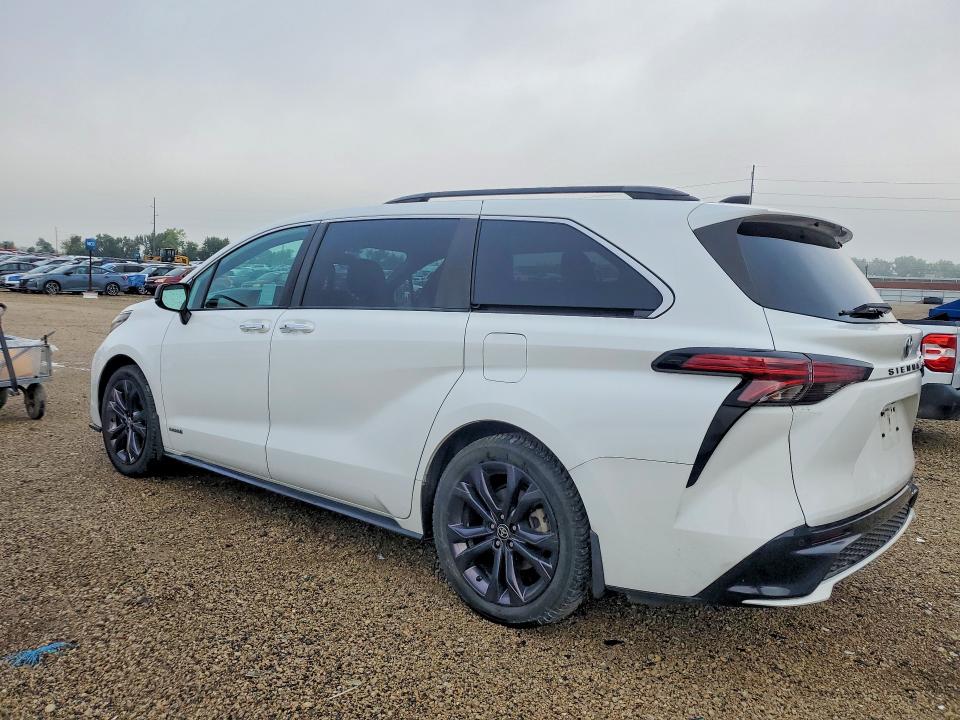 Photo 2 from auction – 2021 TOYOTA SIENNA with VIN 5TDDRKEC2MS024146
