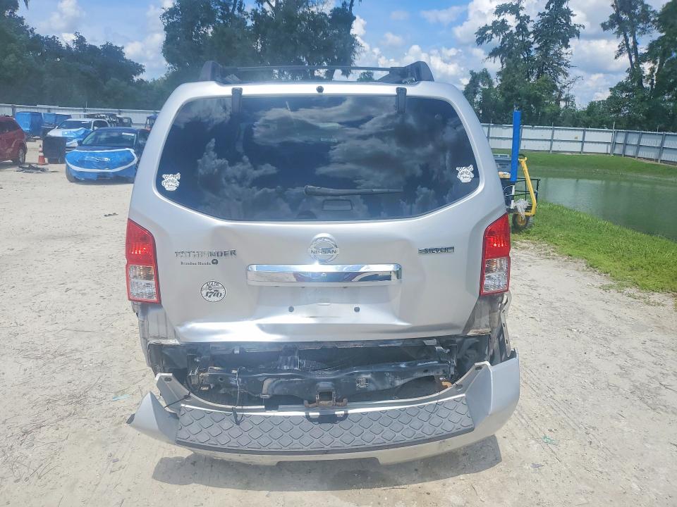 Photo 6 from auction – 2011 NISSAN PATHFINDER with VIN 5N1AR1NN6BC634981