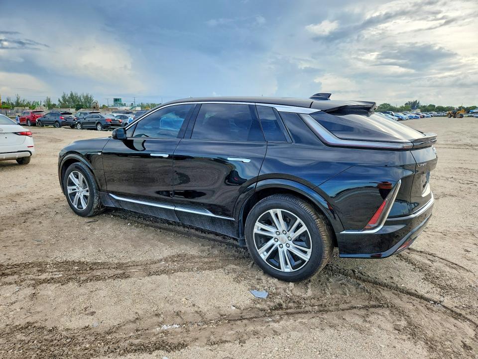Photo 2 from auction – 2024 CADILLAC LYRIQ with VIN 1GYKPMRK4RZ123464