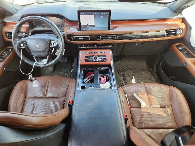 Снимка 8 от търг – 2023 LINCOLN AVIATOR с VIN 5LM5J7WC1PGL15686