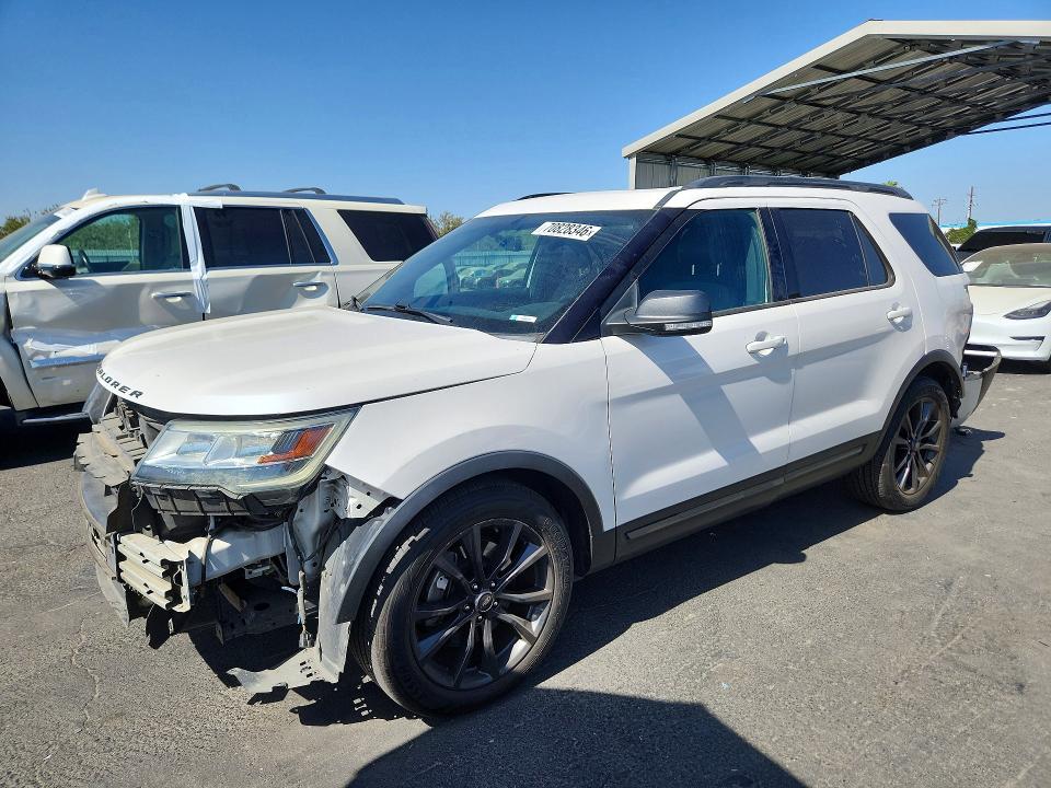 FORD EXPLORER 2017 с VIN 1FM5K7D81HGC21579 - Снимка от търг