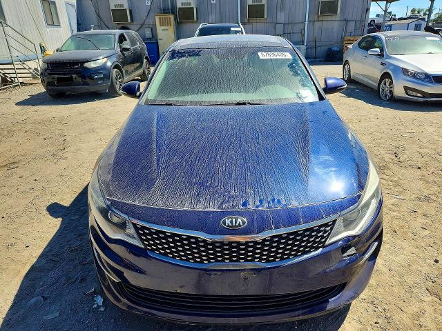 Photo 5 from auction – 2016 KIA OPTIMA with VIN 5XXGU4L38GG013975