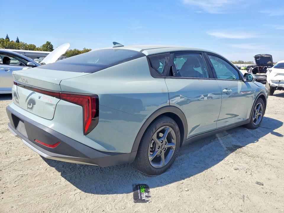 Foto 3 de la subasta – 2025 KIA K4 con VIN 3KPFT4DE5SE040745