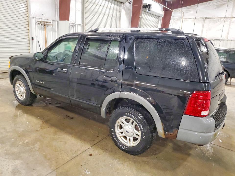 Photo 2 from auction – 2002 FORD EXPLORER with VIN 1FMZU72E82ZA27390