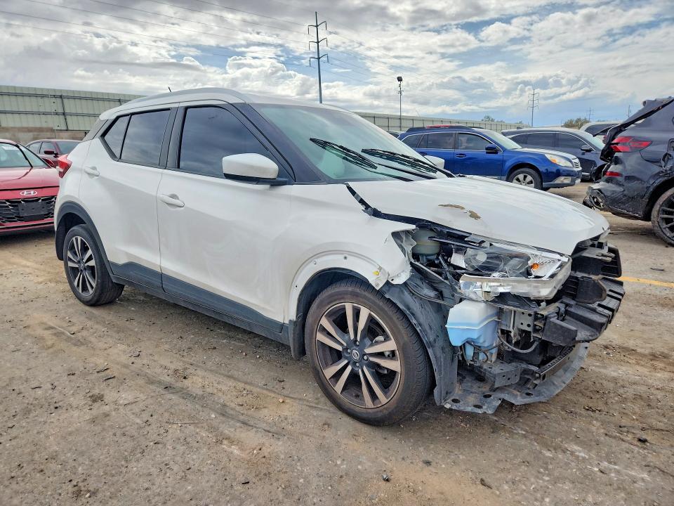Снимка 4 от търг – 2020 NISSAN KICKS с VIN 3N1CP5CV1LL522028