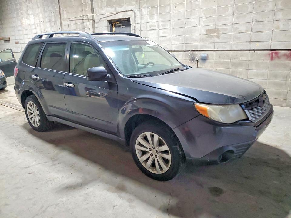 Photo 4 from auction – 2011 SUBARU FORESTER with VIN JF2SHADC1BH715922