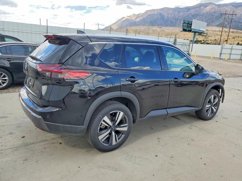 Photo 3 from auction – 2026 NISSAN ROGUE with VIN 5N1BT3CB6TC804929