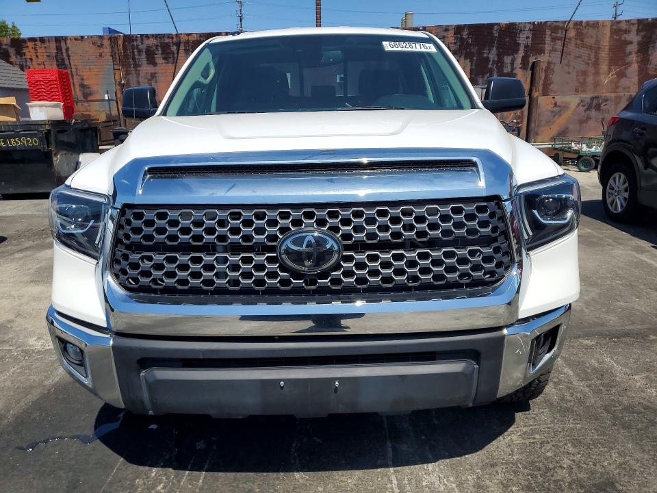 Photo 5 from auction – 2019 TOYOTA TUNDRA with VIN 5TFRY5F17KX247488