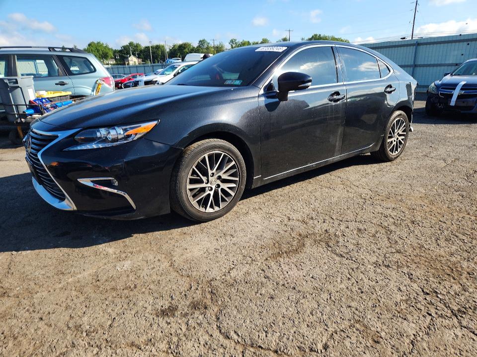 Снимка 1 от търг – 2018 LEXUS ES с VIN 58ABK1GG5JU115347