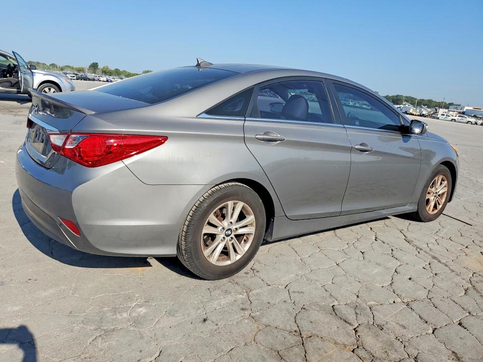 Photo 3 from auction – 2014 HYUNDAI SONATA with VIN 5NPEB4AC5EH929482