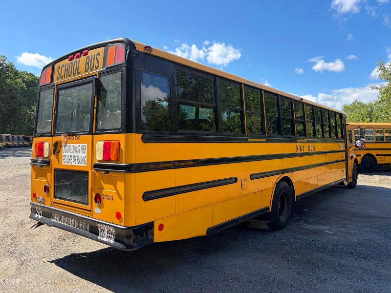 Photo 4 from auction – 2014 FREIGHTLINER CHASSIS with VIN 4UZABRDUSECFG4159