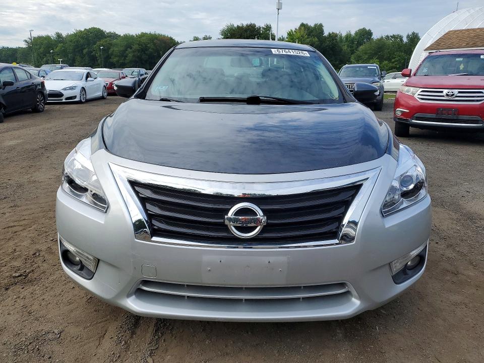 Photo 5 from auction – 2013 NISSAN ALTIMA with VIN 1N4AL3AP7DN472963