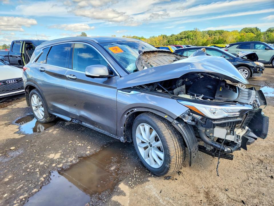 Снимка 4 от търг – 2019 INFINITI QX50 с VIN 3PCAJ5M35KF106080