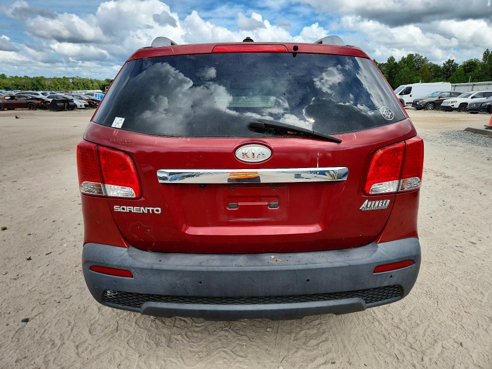 Photo 6 from auction – 2011 KIA SORENTO with VIN 5XYKT3A14BG028437