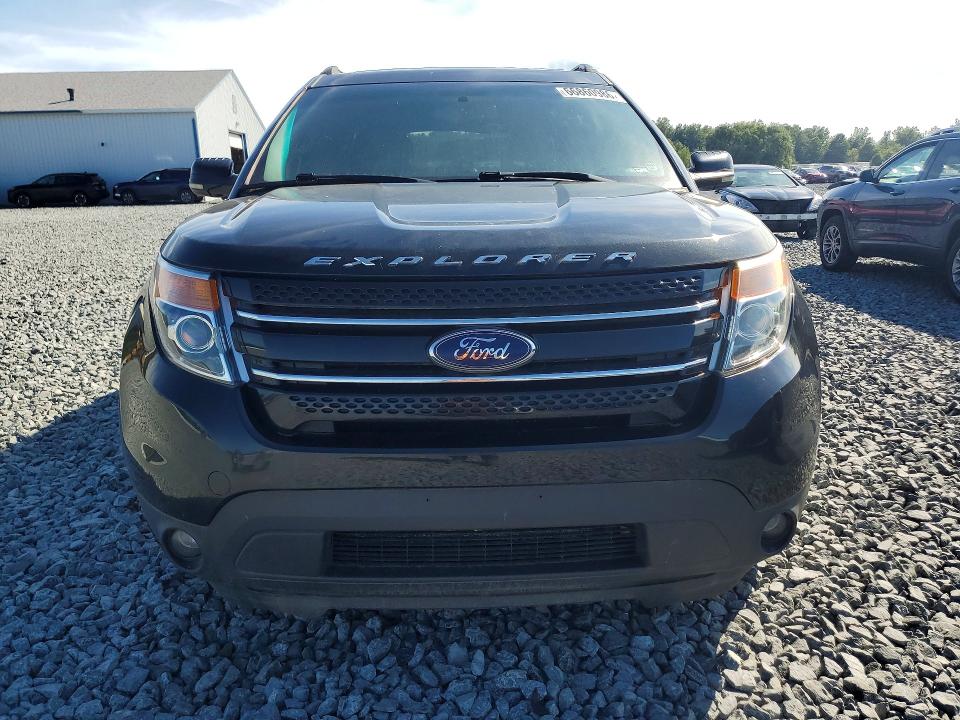 Photo 5 from auction – 2012 FORD EXPLORER with VIN 1FMHK8F87CGA93275