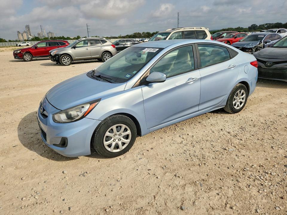 HYUNDAI ACCENT 2013 with VIN KMHCT4AE4DU331647 - Photo from auction