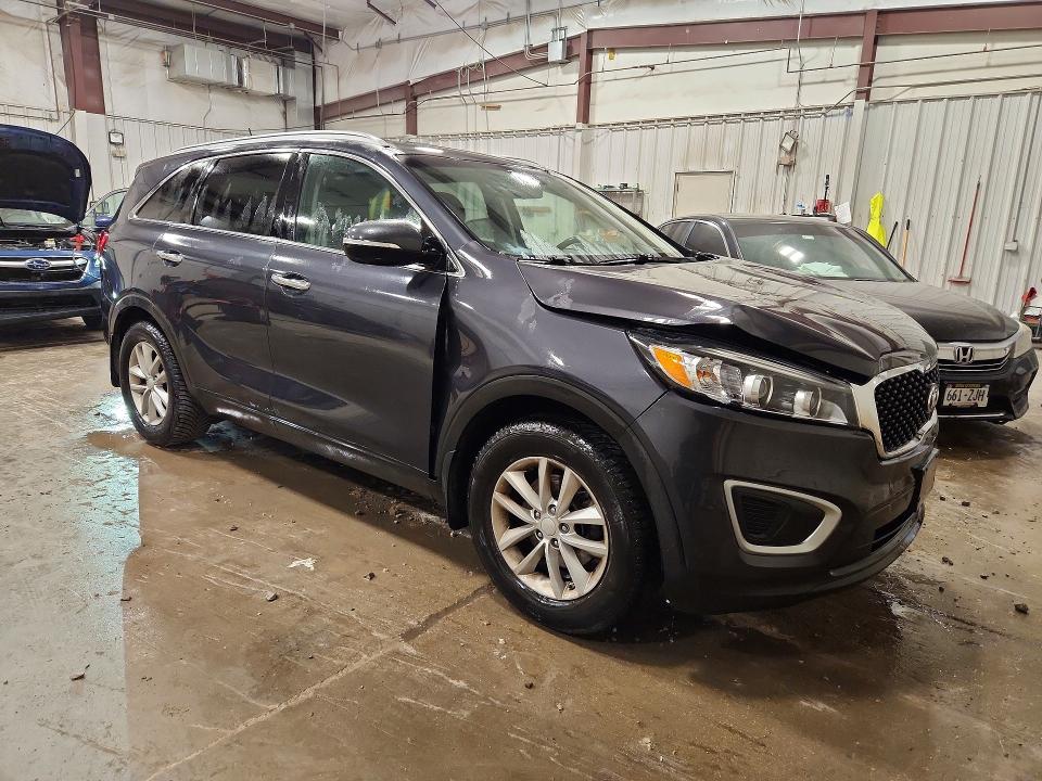 Zdjęcie 4 z aukcji – 2018 KIA SORENTO z VIN 5XYPG4A51JG390727