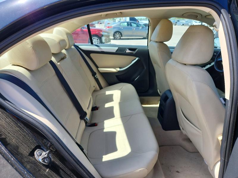 Снимка 10 от търг – 2013 VOLKSWAGEN JETTA с VIN 3VWDX7AJ2DM212153