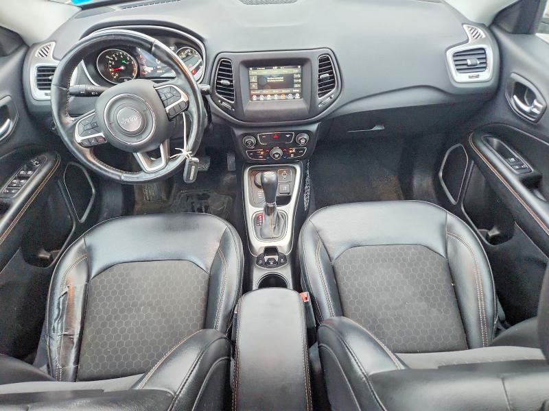 Photo 8 from auction – 2018 JEEP COMPASS with VIN 3C4NJDBB6JT255748