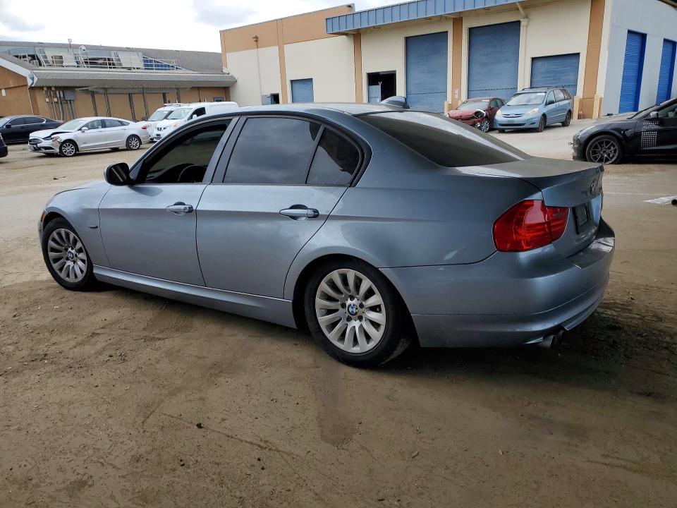 Photo 2 from auction – 2009 BMW 328 with VIN WBAPK53539A644447