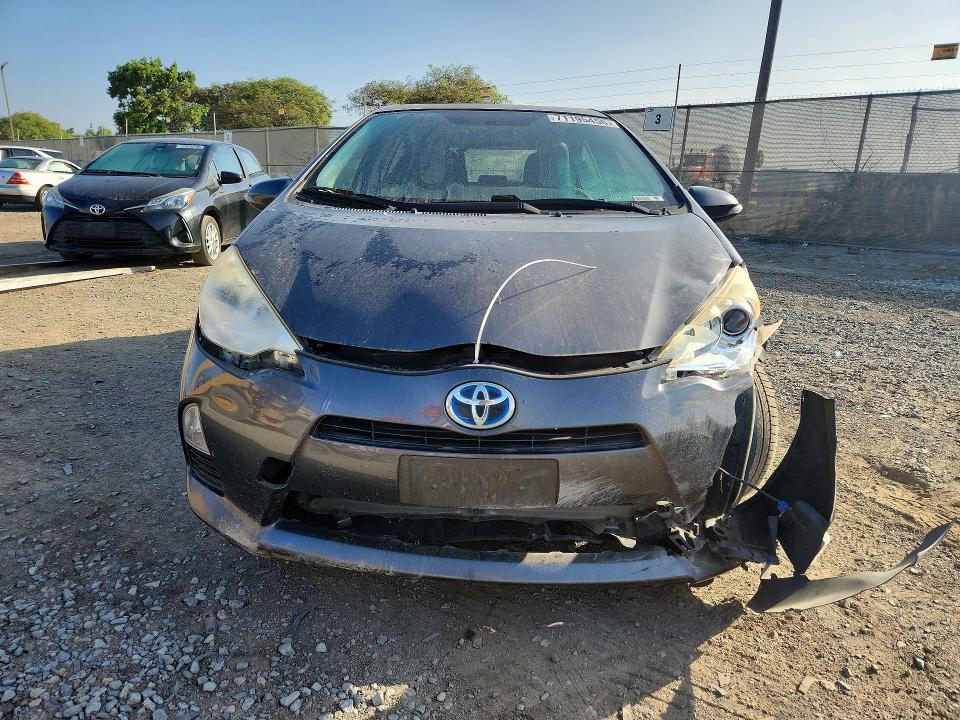 Photo 5 from auction – 2013 TOYOTA PRIUS C with VIN JTDKDTB35D1548548