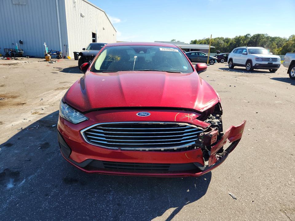 Zdjęcie 5 z aukcji – 2019 FORD FUSION z VIN 3FA6P0LU0KR204973
