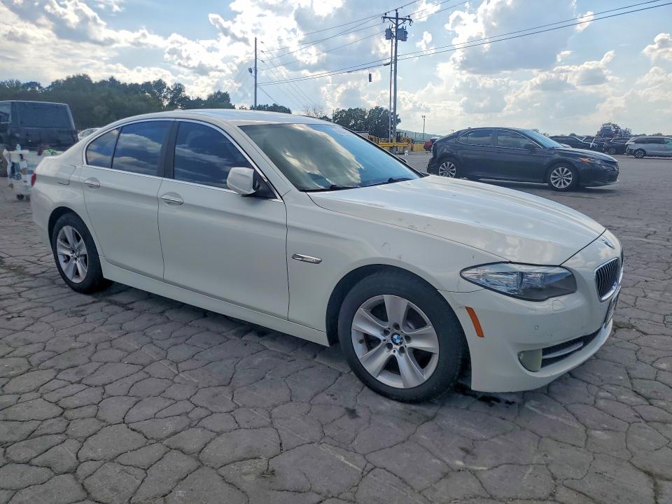 Zdjęcie 4 z aukcji – 2011 BMW 528 z VIN WBAFR1C54BC747211