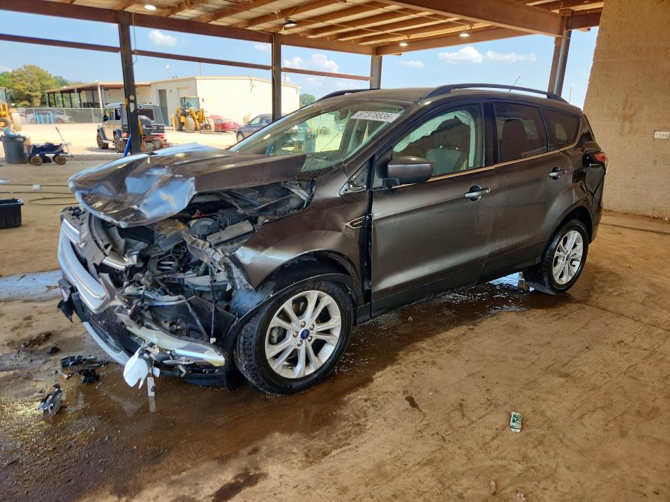 FORD ESCAPE 2017 with VIN 1FMCU0GD0HUC11936 - Photo from auction