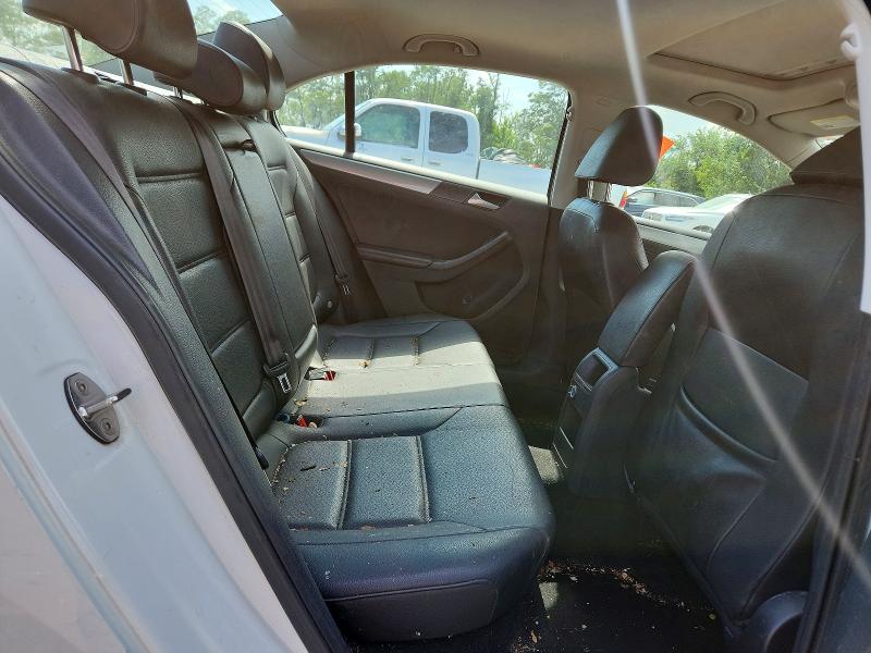 Photo 10 from auction – 2016 VOLKSWAGEN JETTA with VIN 3VWD67AJ2GM338228