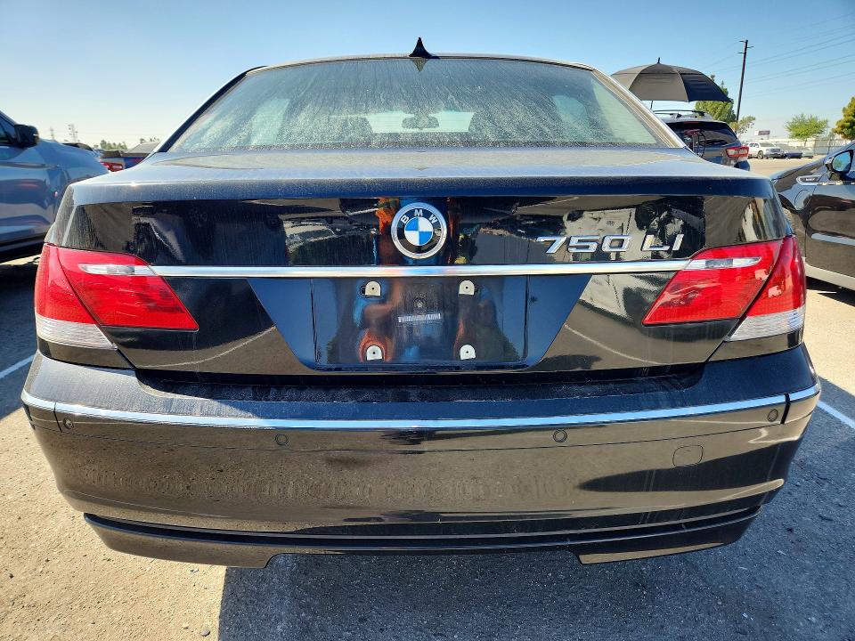 Photo 6 from auction – 2006 BMW 750 with VIN WBAHN83536DT34807