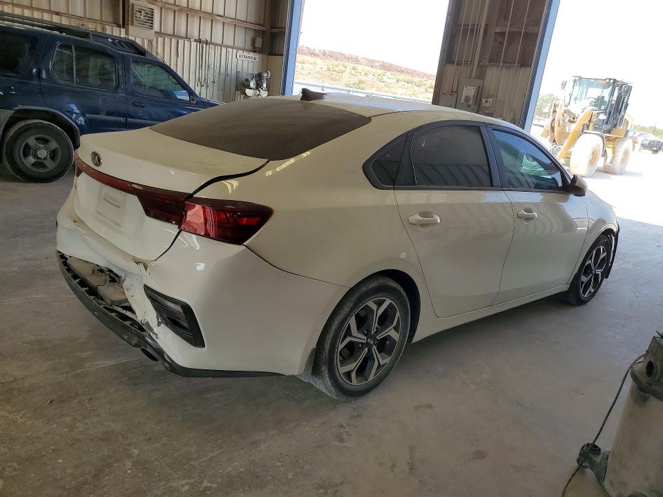Photo 3 from auction – 2020 KIA FORTE with VIN 3KPF24AD6LE248326