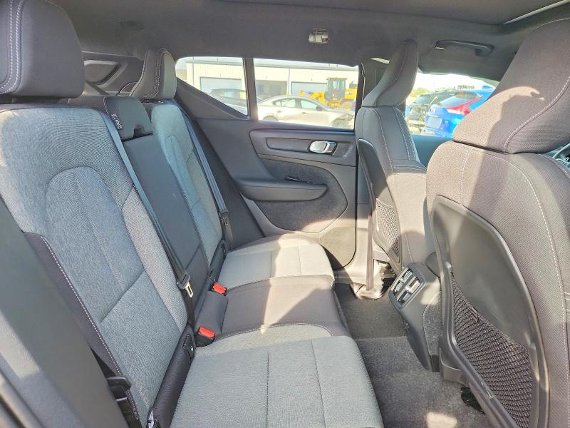 Photo 10 from auction – 2025 VOLVO XC40 with VIN YV4L12UJ5S2479254