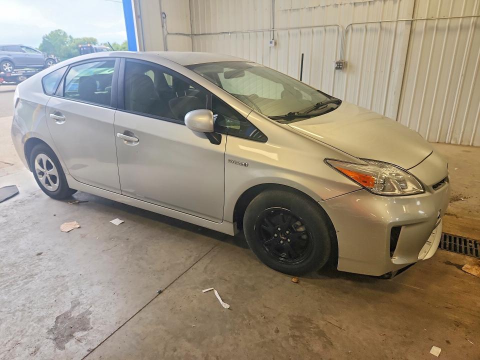 Photo 4 from auction – 2014 TOYOTA PRIUS with VIN JTDKN3DU3E0376966