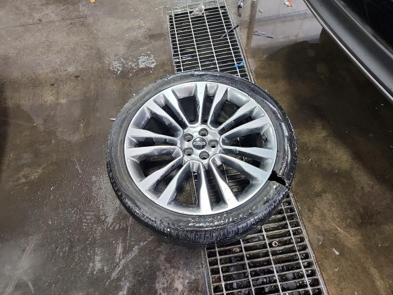 Zdjęcie 12 z aukcji – 2017 LINCOLN MKX z VIN 2LMPJ8LP0HBL18276