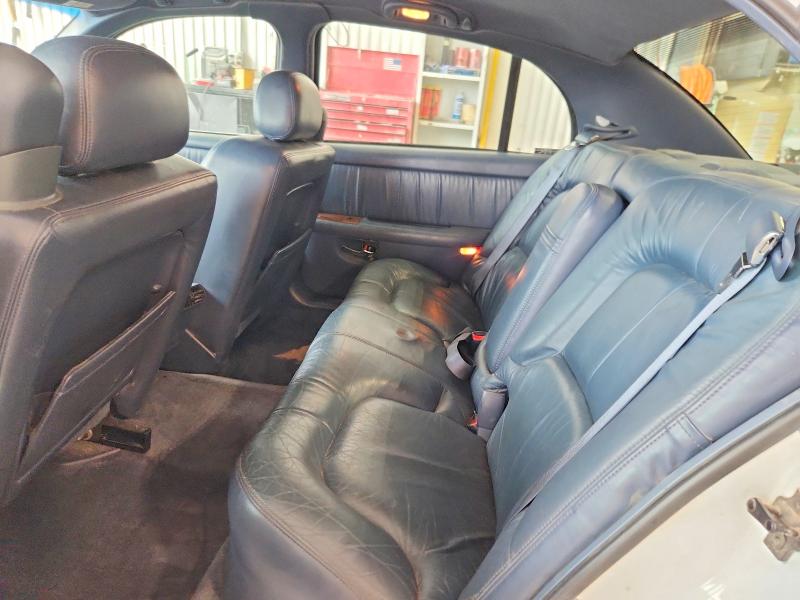 Photo 10 from auction – 2000 BUICK PARK AVENUE with VIN 1G4CW54K5Y4280051