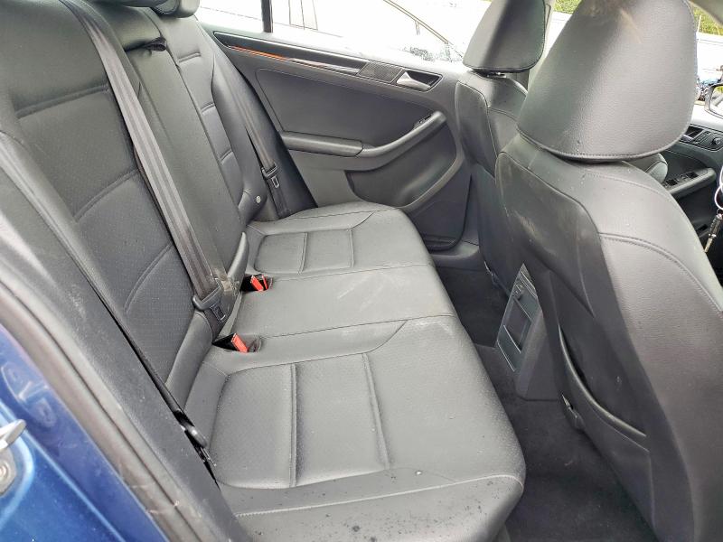 Photo 10 from auction – 2017 VOLKSWAGEN JETTA with VIN 3VWL17AJXHM298153