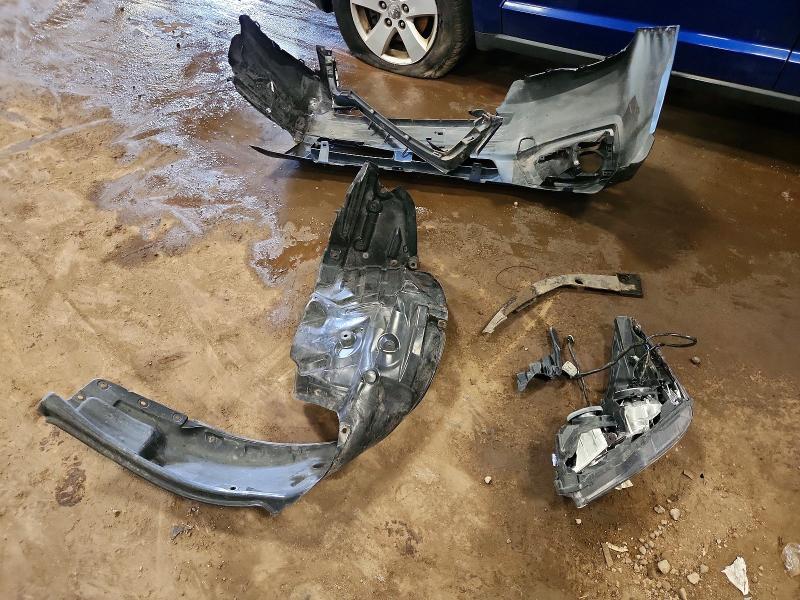 Photo 13 from auction – 2018 SUBARU FORESTER with VIN JF2SJAGC7JH504481