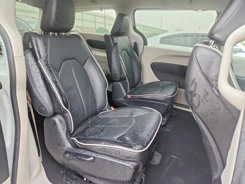 Photo 11 from auction – 2023 CHRYSLER PACIFICA with VIN 2C4RC1S70PR572930