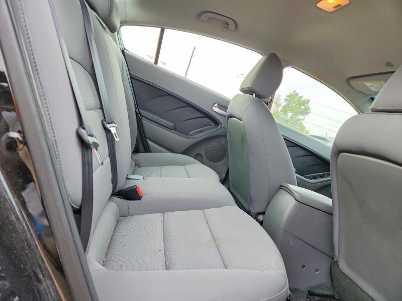 Zdjęcie 10 z aukcji – 2018 KIA FORTE z VIN 3KPFK4A77JE225841