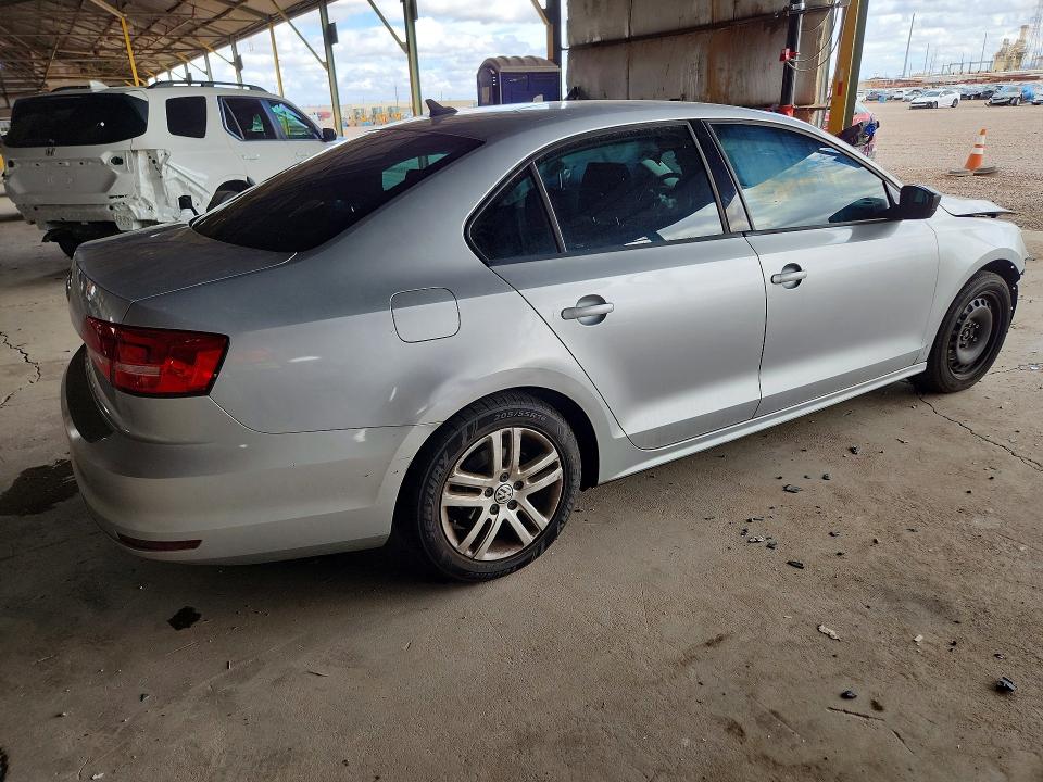 Photo 3 from auction – 2015 VOLKSWAGEN JETTA with VIN 3VW2K7AJ7FM218524