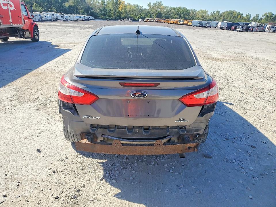 Photo 6 from auction – 2012 FORD FOCUS with VIN 1FAHP3F28CL435432
