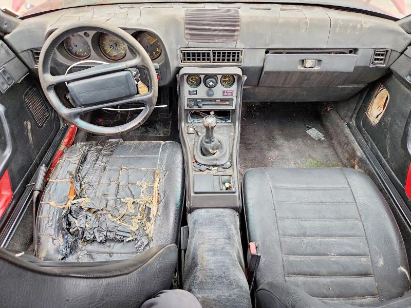 Photo 8 from auction – 1983 PORSCHE 944 with VIN WP0AA0943DN455649