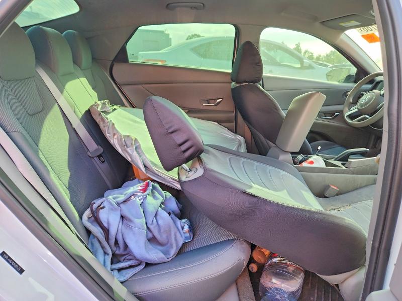 Photo 10 from auction – 2021 HYUNDAI ELANTRA with VIN 5NPLL4AG7MH016535