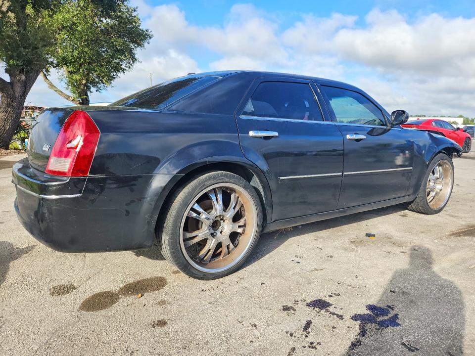 Foto 3 de la subasta – 2006 CHRYSLER 300 con VIN 2C3KA53G36H249851