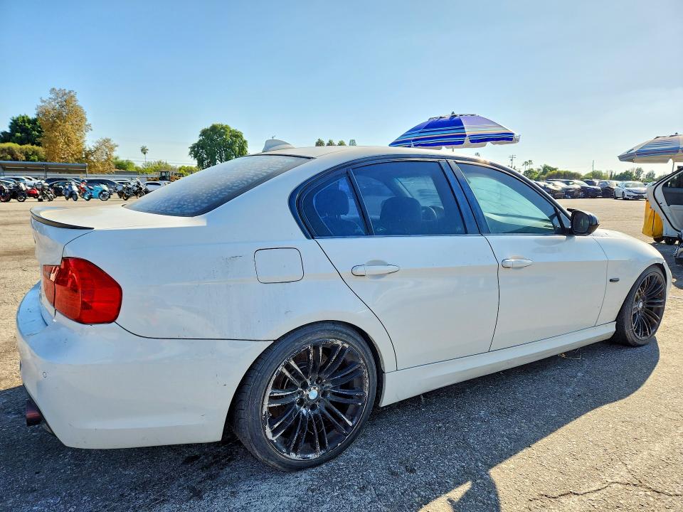 Zdjęcie 3 z aukcji – 2011 BMW 335 z VIN WBAPM5G55BNM68634