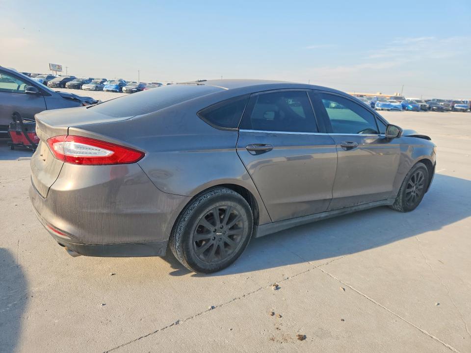 Photo 3 from auction – 2013 FORD FUSION with VIN 3FA6P0G75DR200845